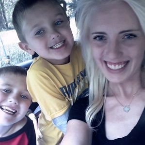 Meet your Posher, Jackii